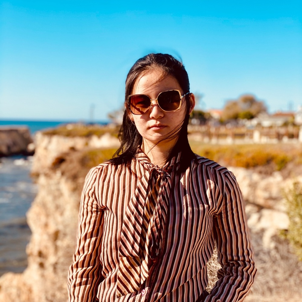 Meet your Posher, Helen